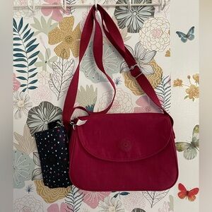 Kipling Despina set regal red/joyful cheer NWT
